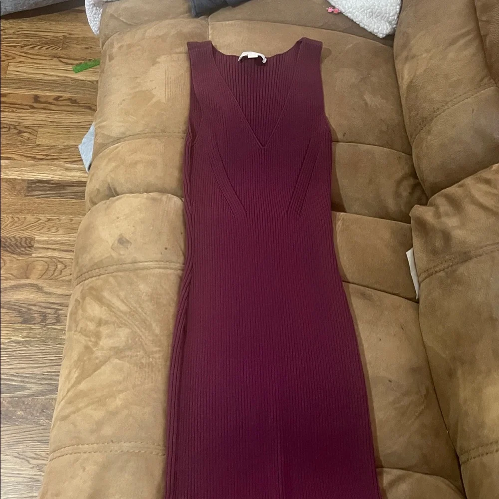 MICHAEL KORS SLEEVELESS V-NECK RIBBED SWEATER DRESS SIZE M Burgundy - Picture 3 of 5